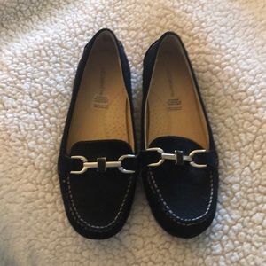 Liz Claiborne Womens Ashton Loafers. 6 wide.